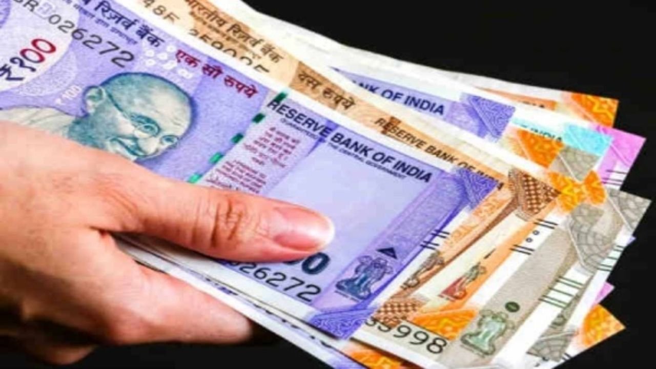 Business Idea 2025: गांव से लेकर शहर में कहीं भी करें शुरू करें यह सुपरहिट बिजनेस, हर महीने होगी अंधाधुंध कमाई