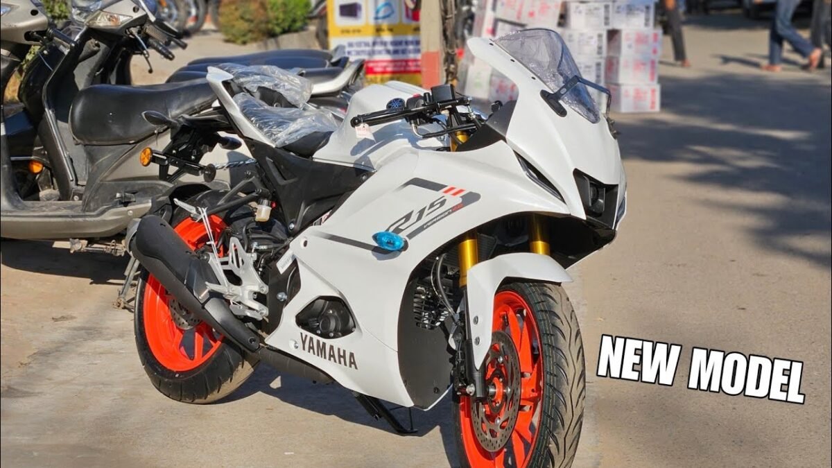Yamaha R15 V4 2025
