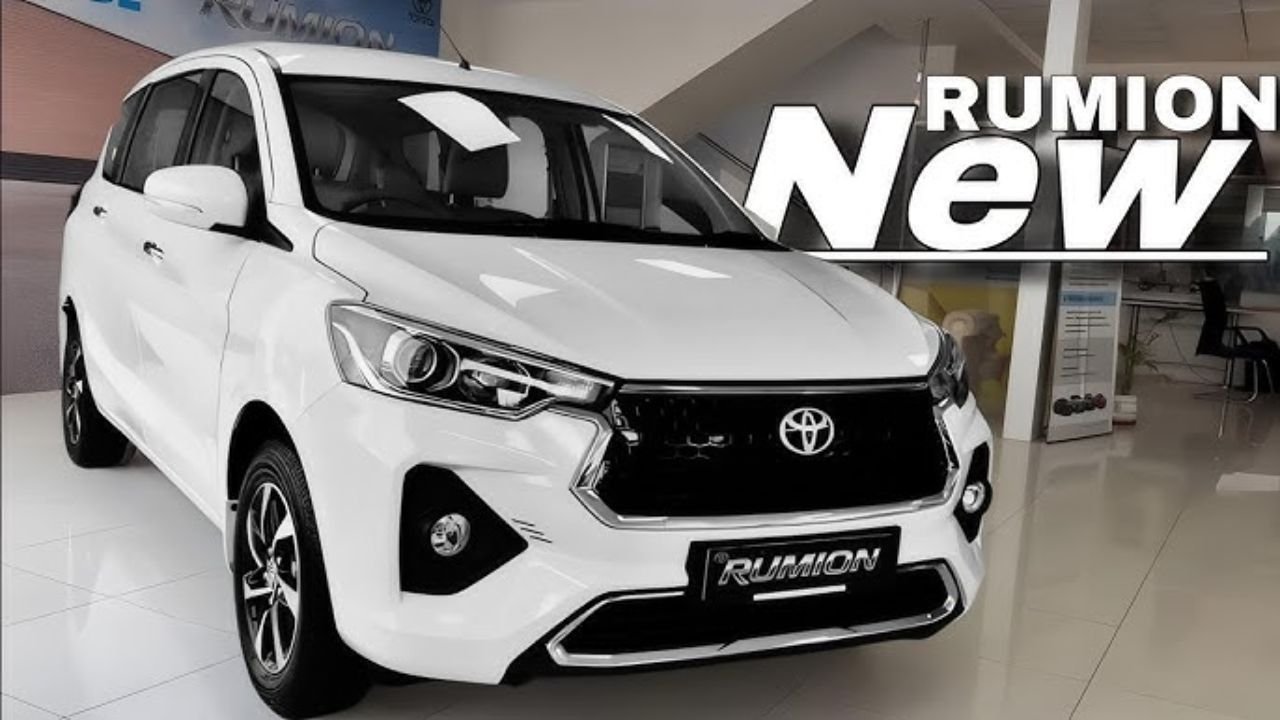 किफायती बजट में आ रही तगड़े माइलेज और झक्कास फीचर्स वाली New Toyota Rumion की सस्ती MPV