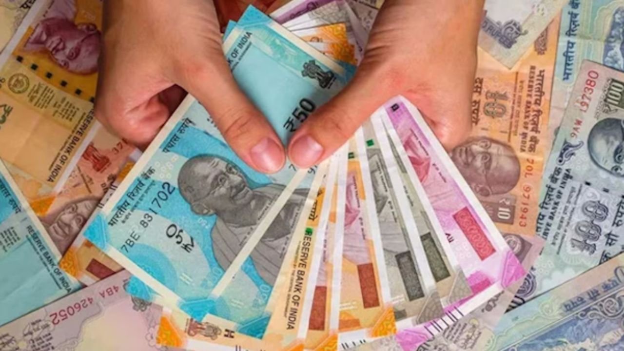 Top Business idea: मोबाइल पर टाइम पास करने से अच्छा शुरू करो यह धंधा और हर महीने कमाओ तगड़ा पैसा